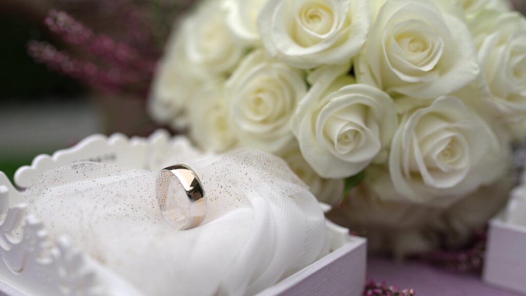 Fede Nuziale Fiori Bouquet Sposa Matrimonio 1024x576